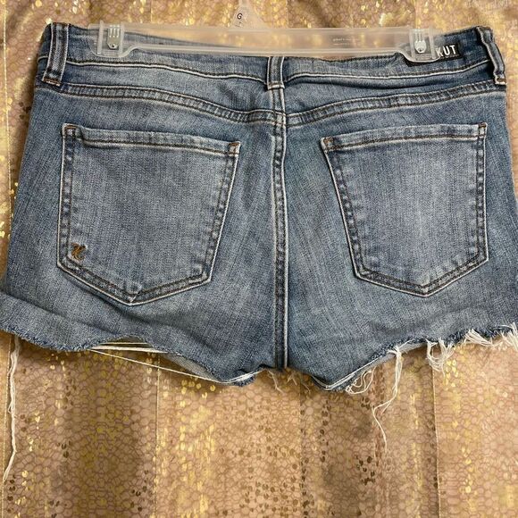 Kut From The Kloth Gidget Med Blue Low Rise Frayed Hem Jean Shorts 6 - Picture 2 of 7